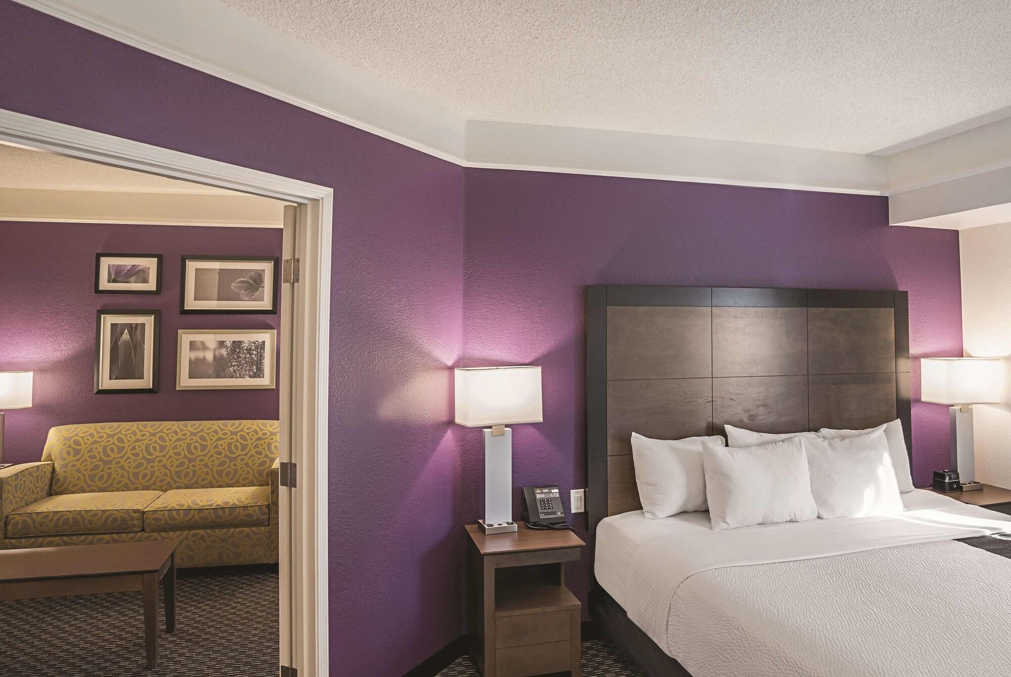 La Quinta By Wyndham Hotel