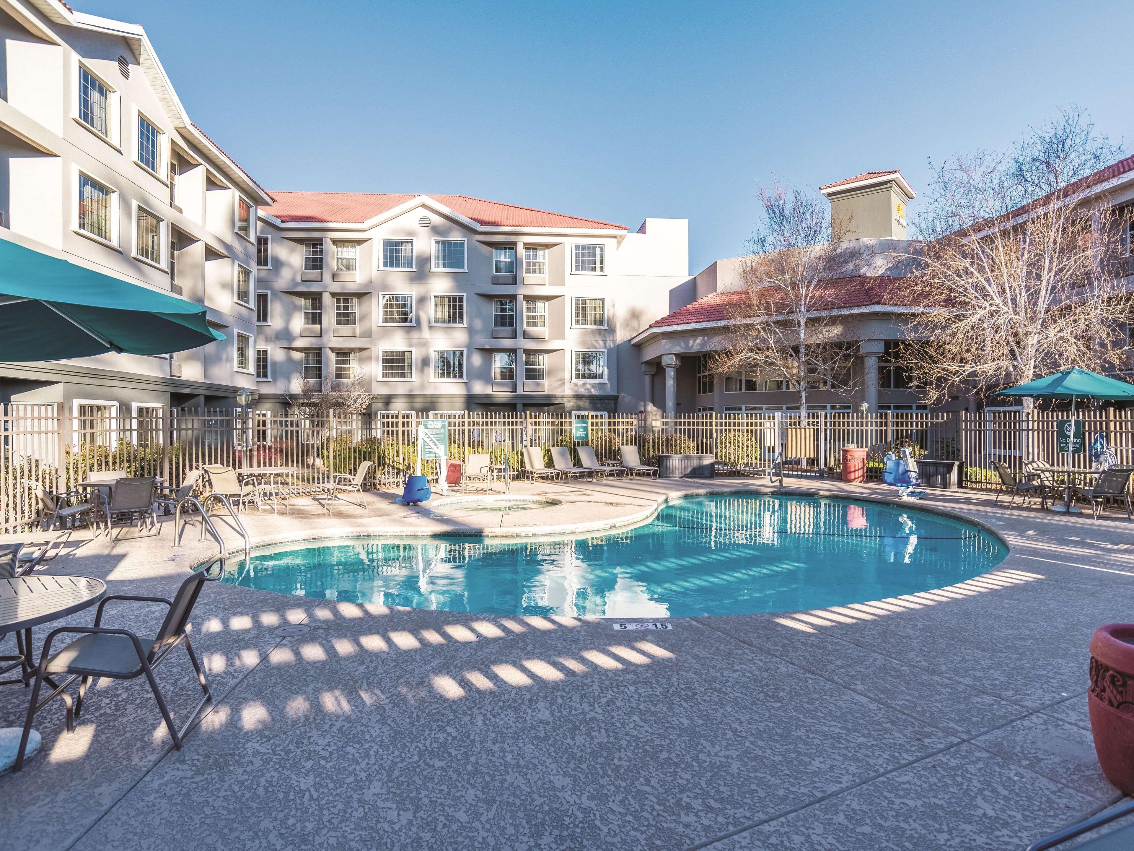 La Quinta By Wyndham Hotel