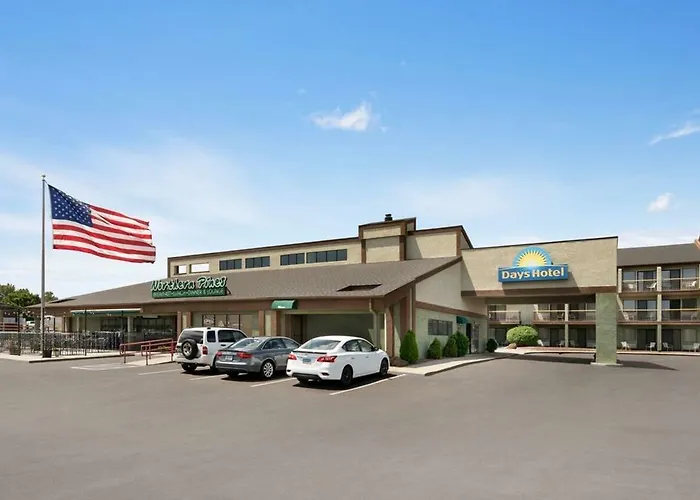 Days Hotel By Wyndham Flagstaff