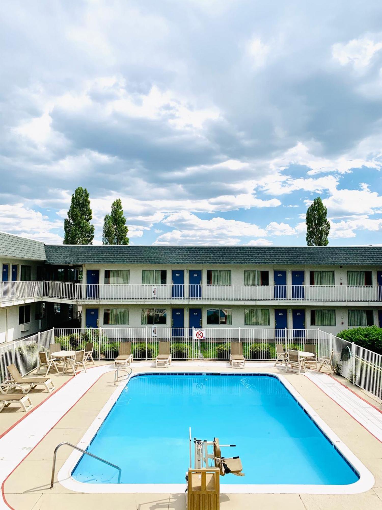 Hotel 6-flagstaff, Az - Butler 2*