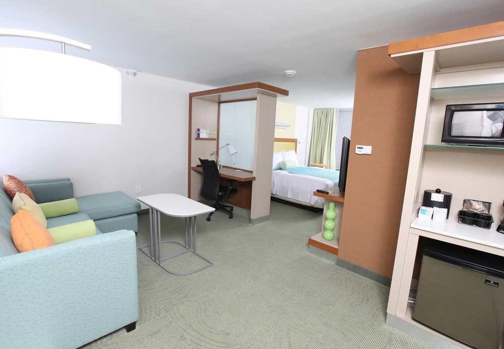 Hotel Springhill By Marriott
