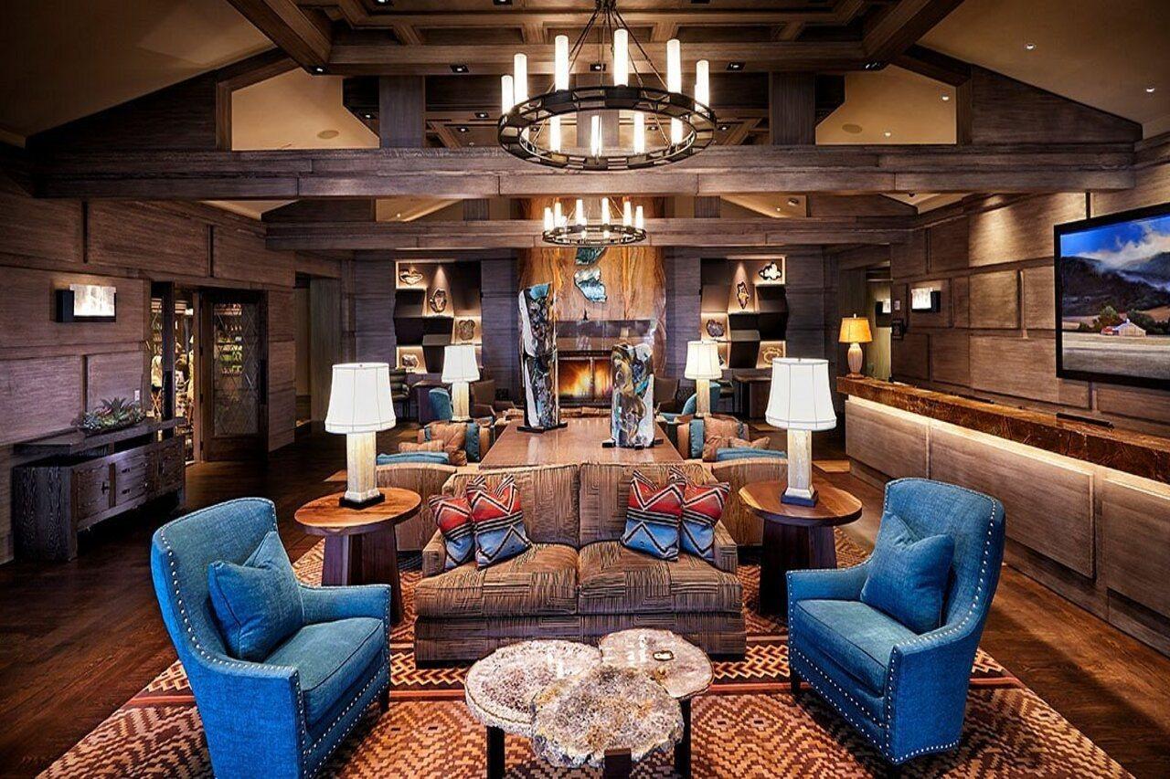 Hotel Little America
