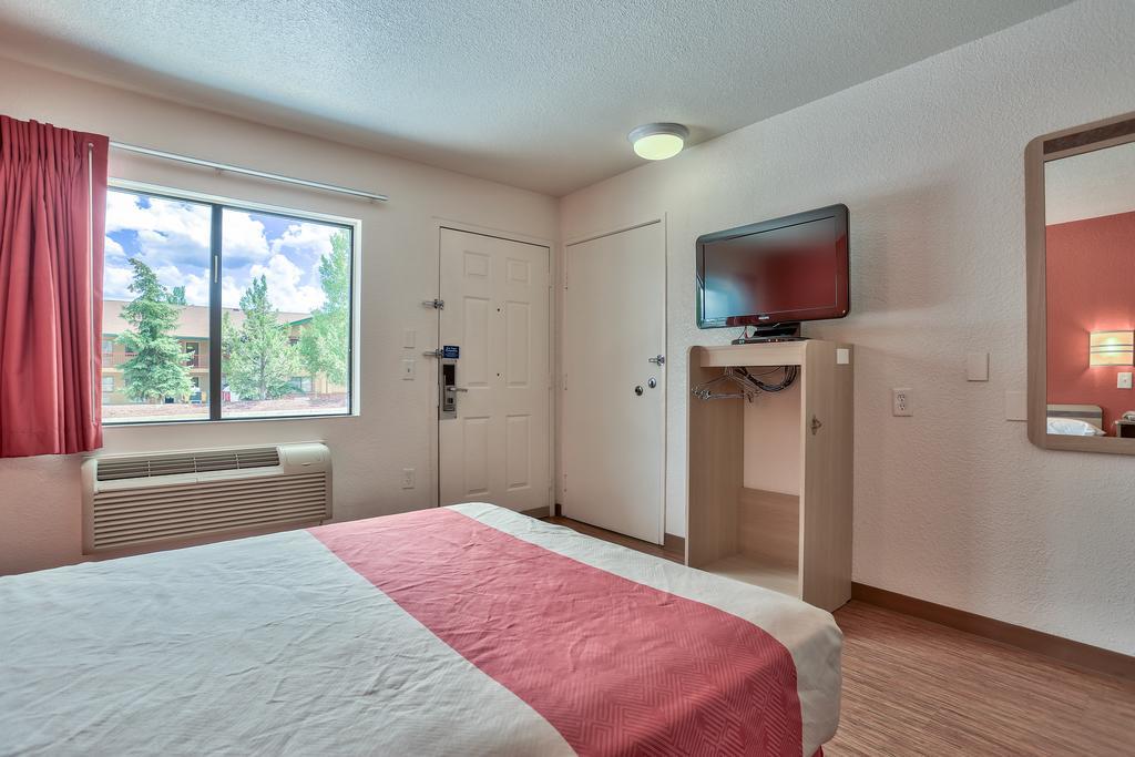 6-flagstaff, Az - West - Woodland Village Hotel Flagstaff