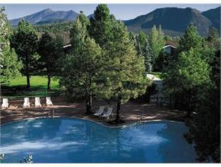 Little America 4*