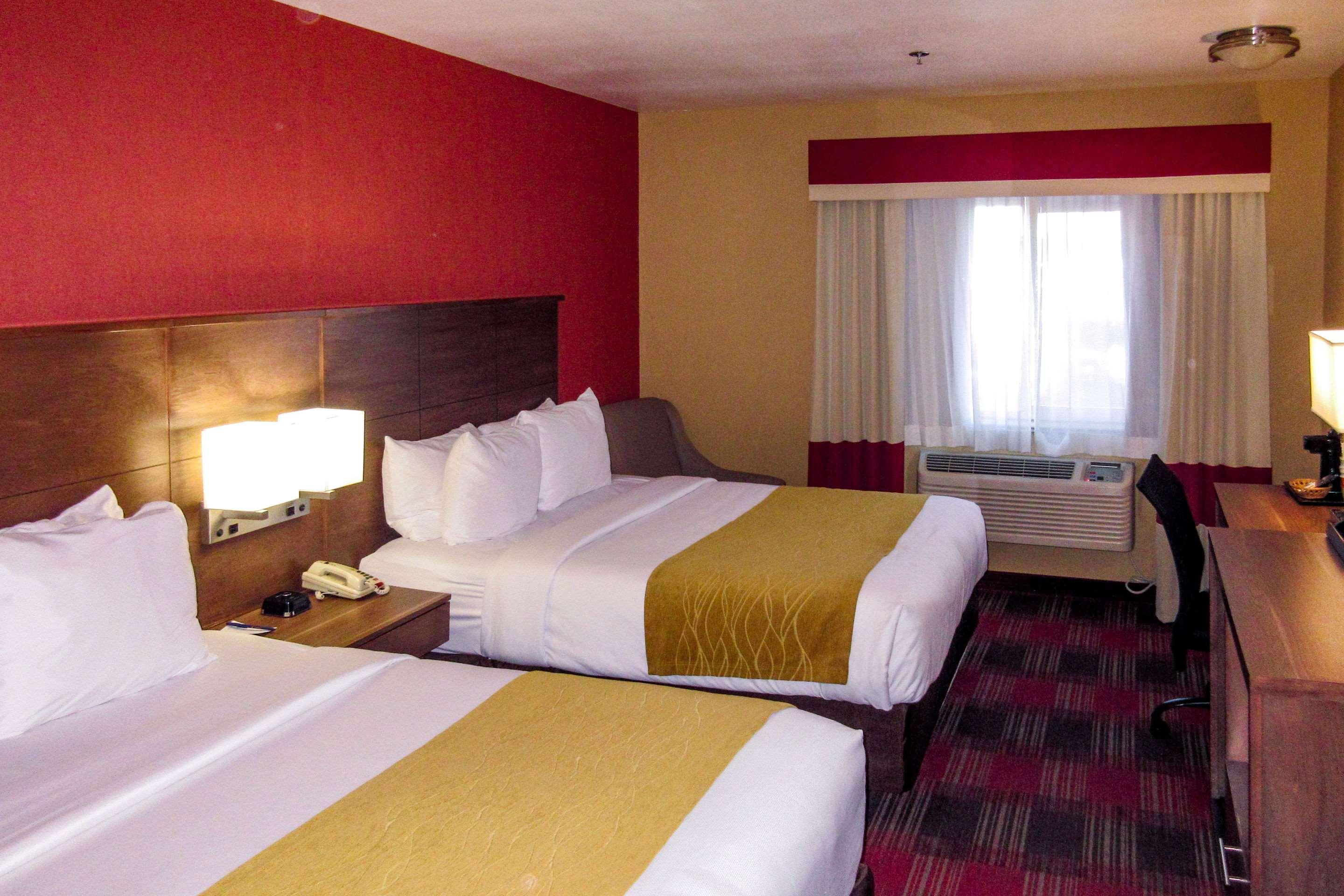 Comfort Lucky Lane I-40 Inn