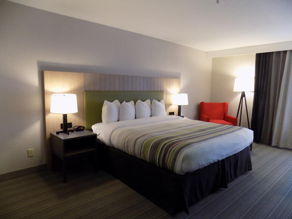 Hotel Country & By Radisson, Flagstaff, Az