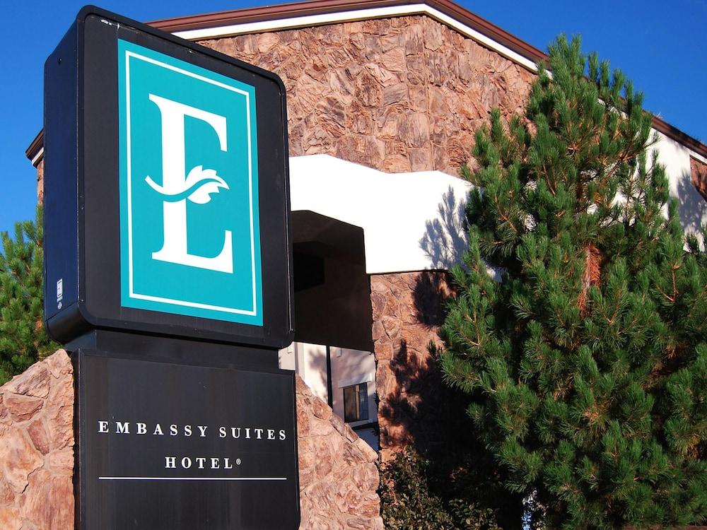 Embassy By Hilton Hotel