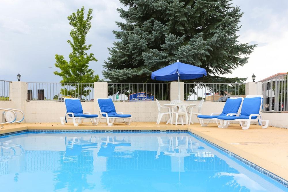 6 Az Hotel 3*