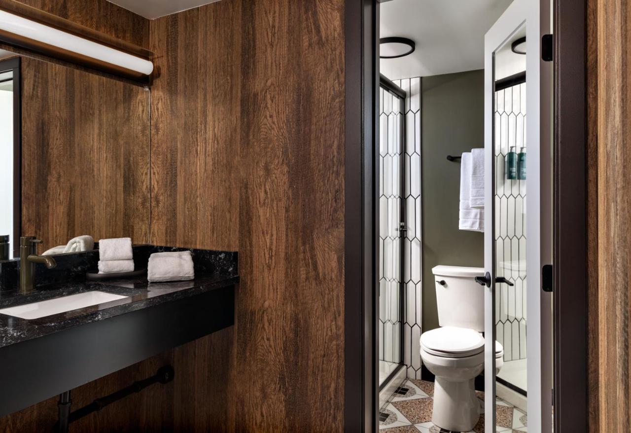 Americana Motor Hotel 4*