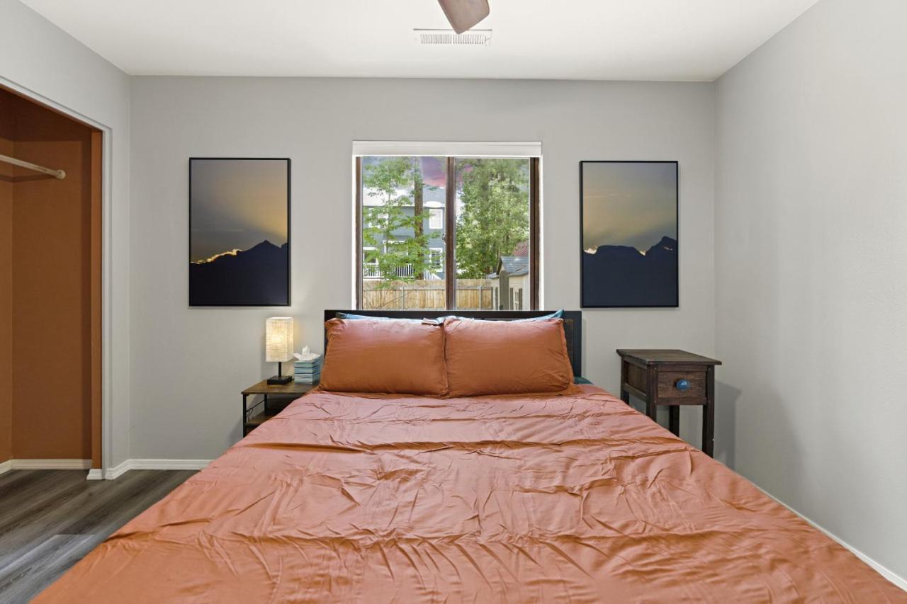 Stylish With In Gym Ac Fully Fenced Yard