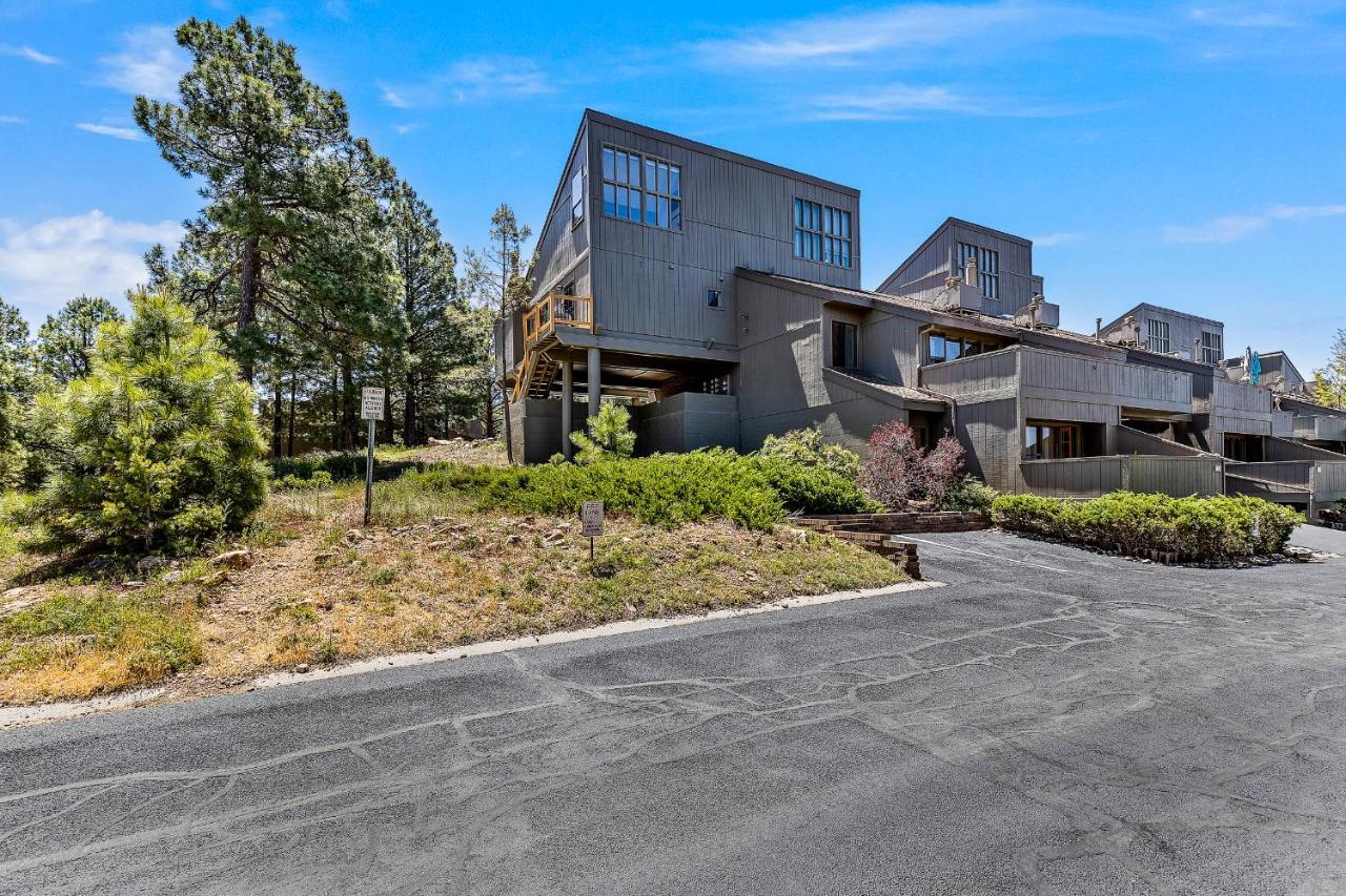 Delightful 1 Bdrm Country Club Retreat With Mt Elden Views! *