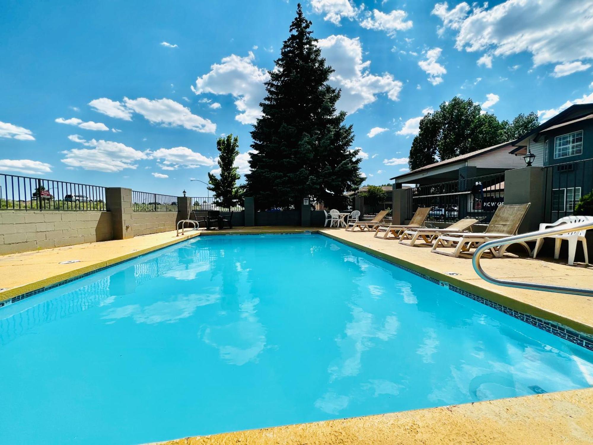 Hotel 6 Az 3*