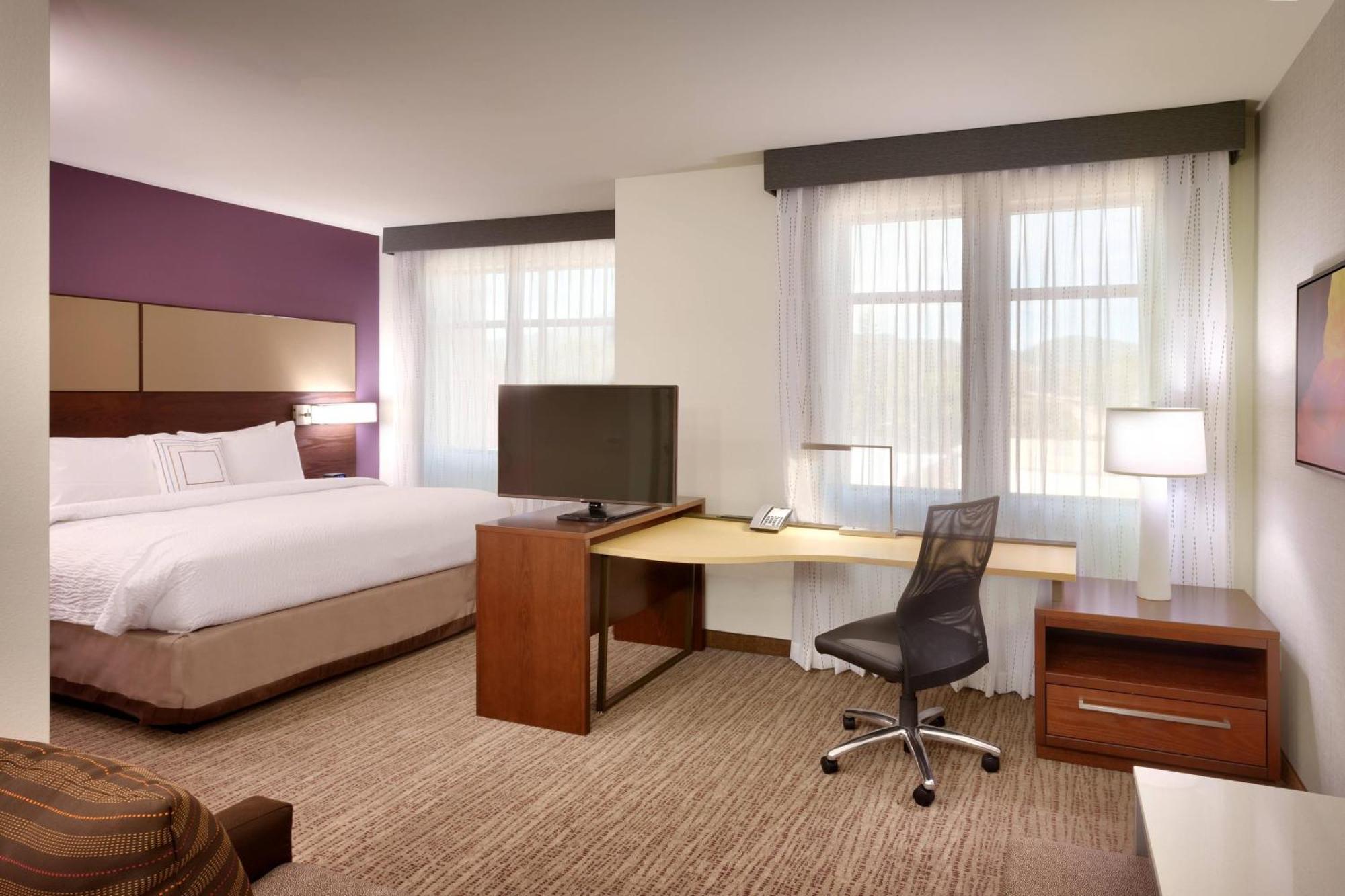 By Marriott 3*