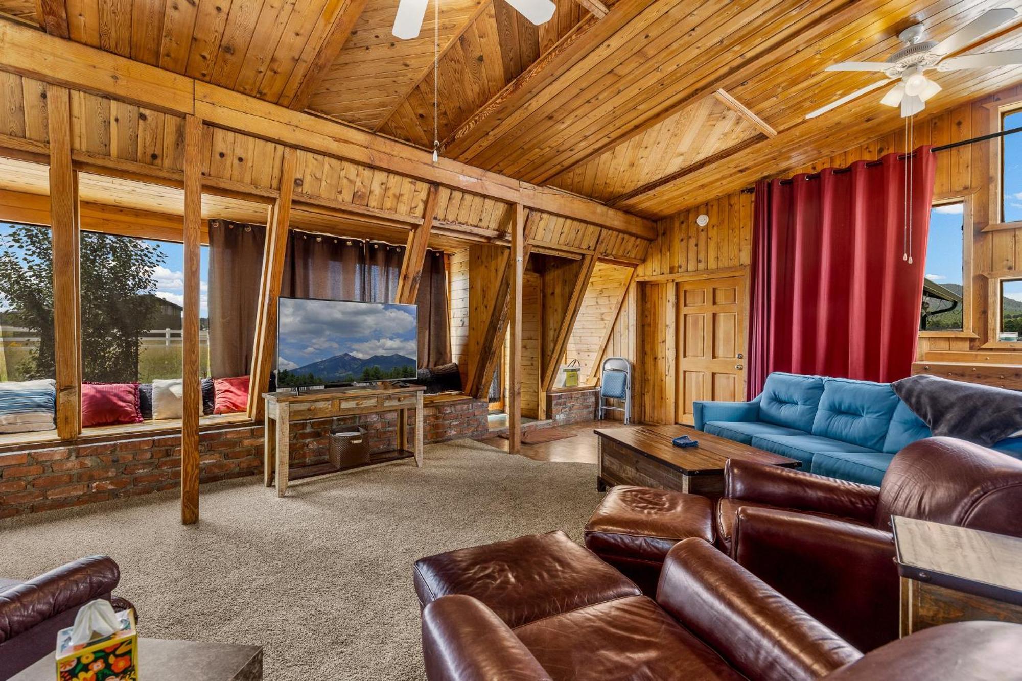 Chalet Rustic Mountain With Breathtaking Views Flagstaff