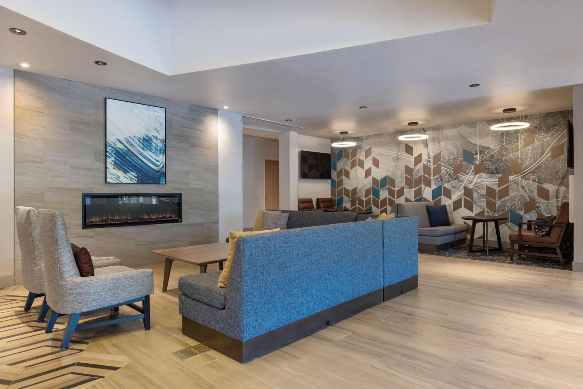 Hyatt Place Hotel *