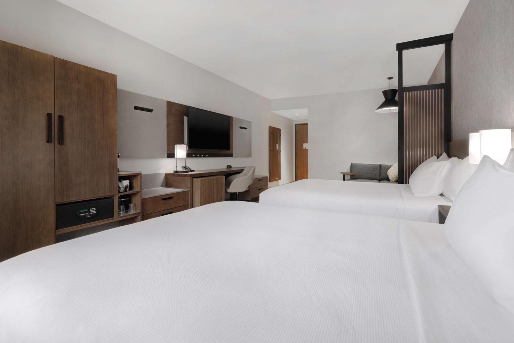 Hyatt Place *