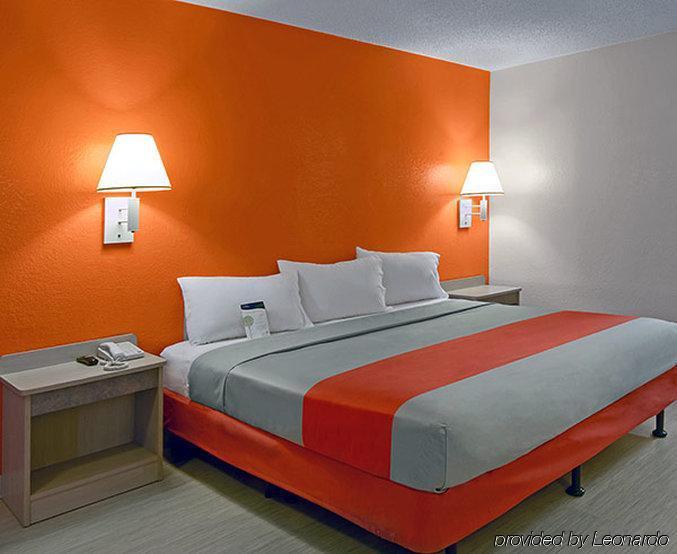 Hotel 6-flagstaff, Az - West - Woodland Village 2*