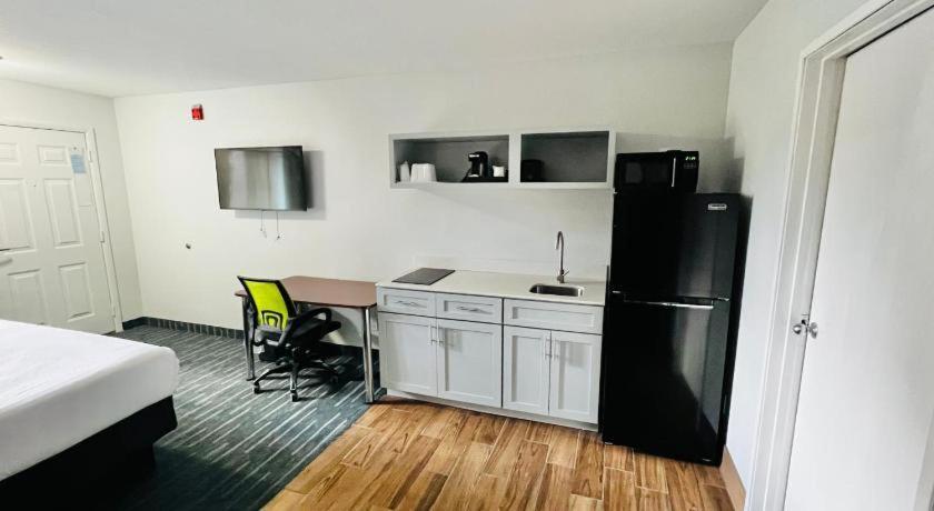 6 Flagstaff, Az Hotel 3*