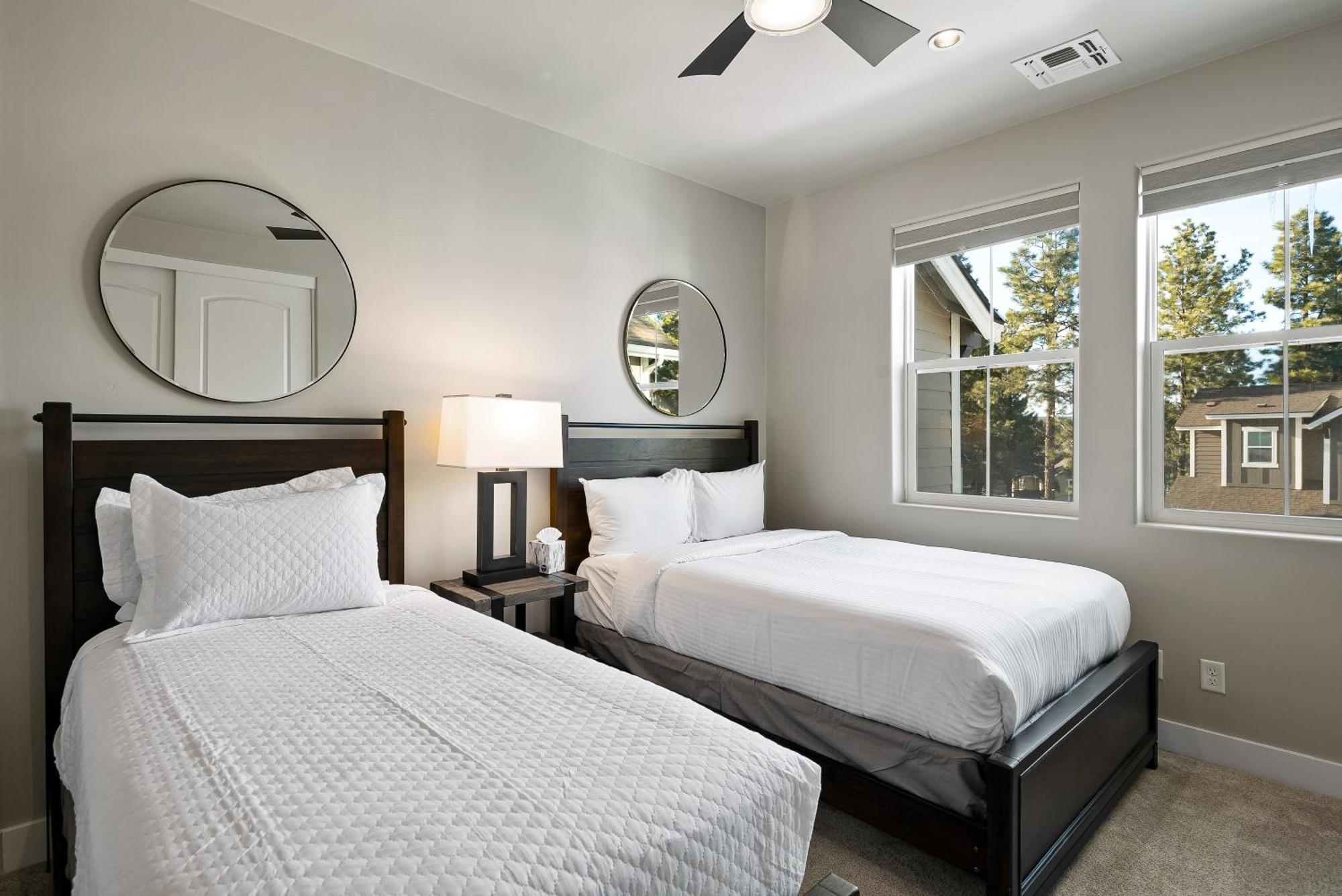 Pinnacle Pines Forest Views Modern With Ev Charger Direct Trail Access Villa Flagstaff