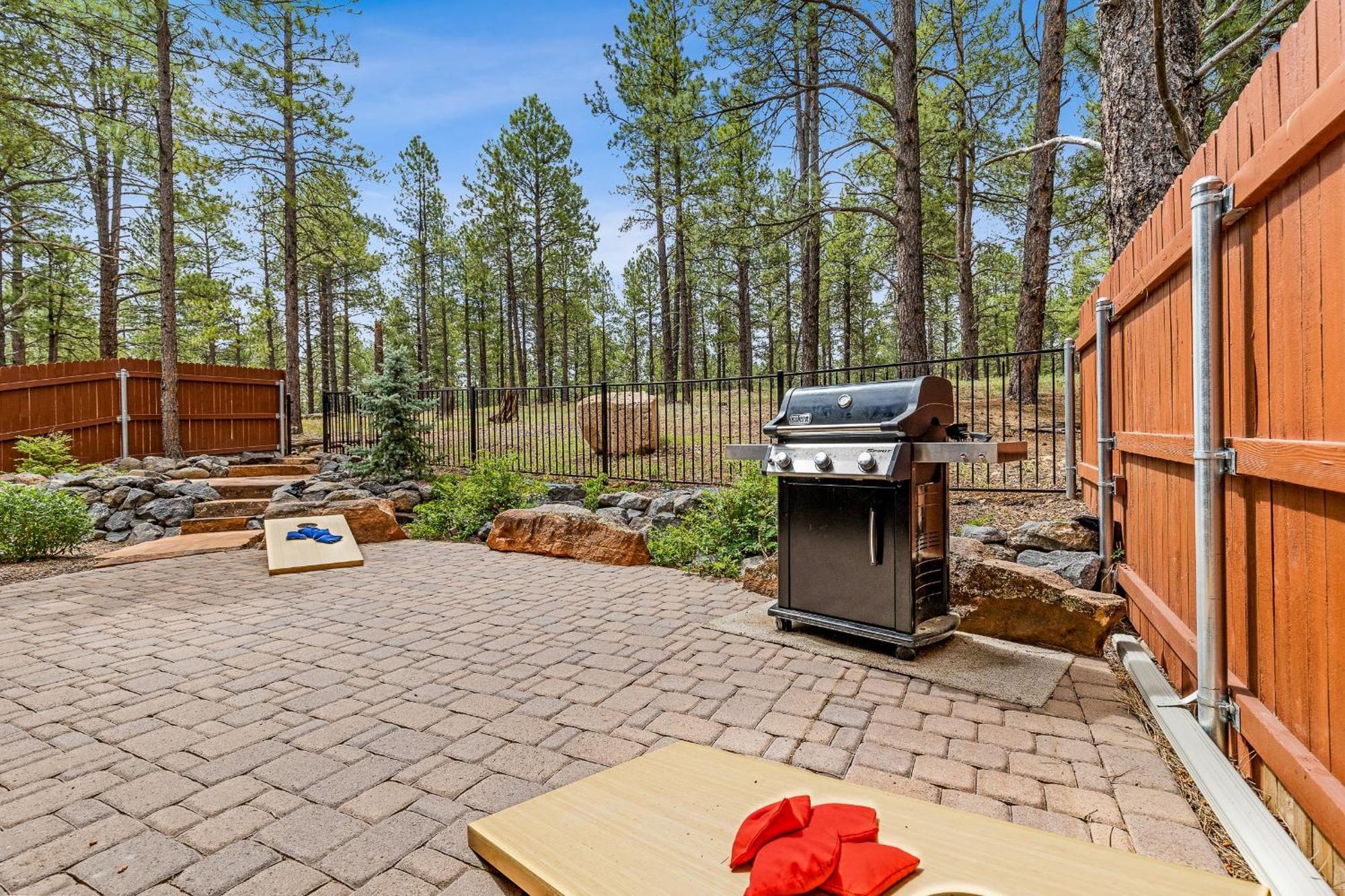 Villa Pinnacle Pines Forest Views Modern With Ev Charger Direct Trail Access