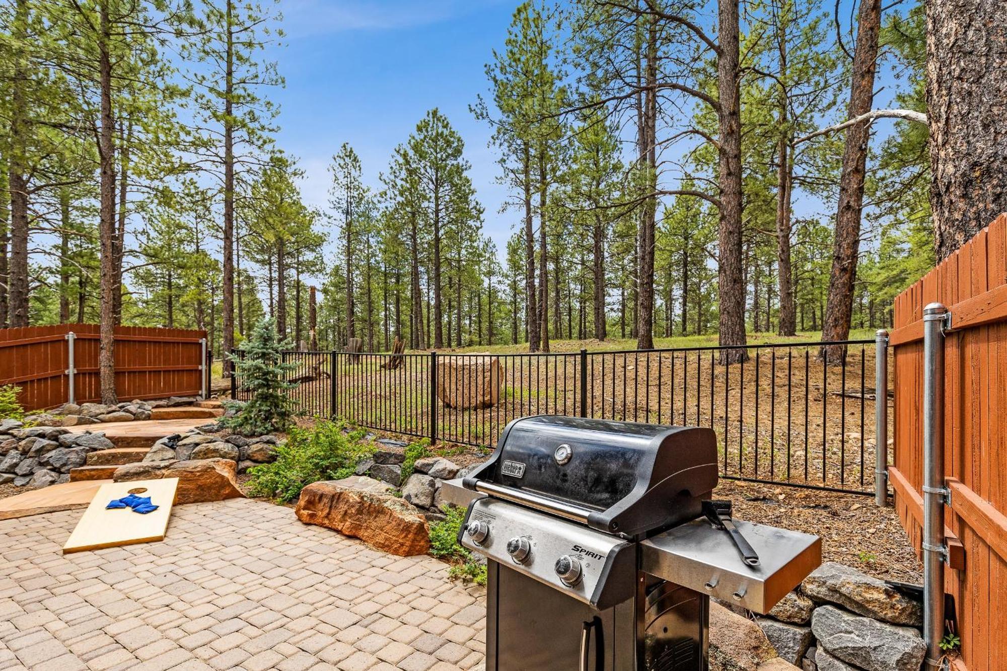 Villa Pinnacle Pines Forest Views Modern With Ev Charger Direct Trail Access