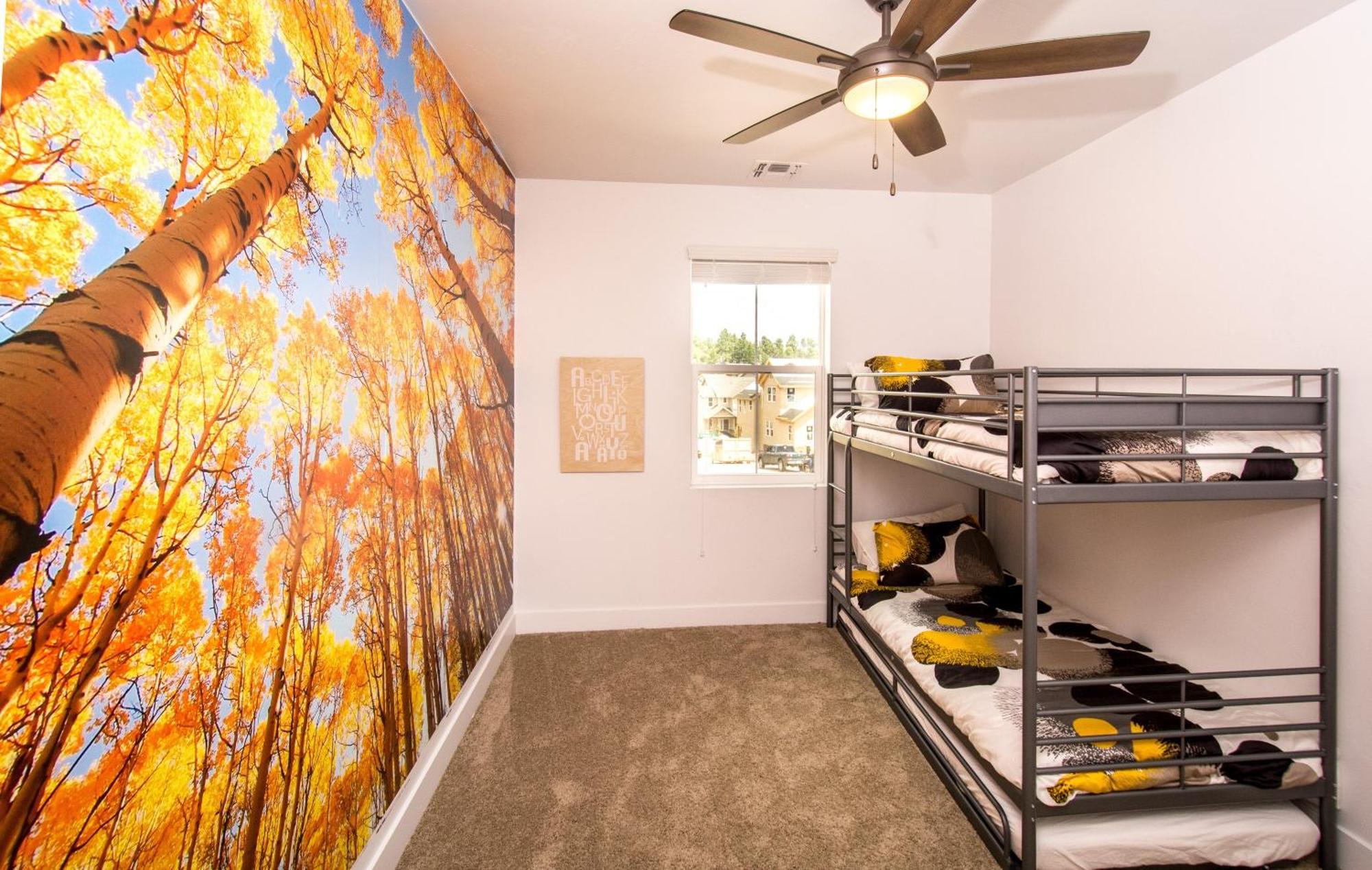 Chic Stylish 4 Bedroom Newly Built Town-home Perfect Location Flagstaff