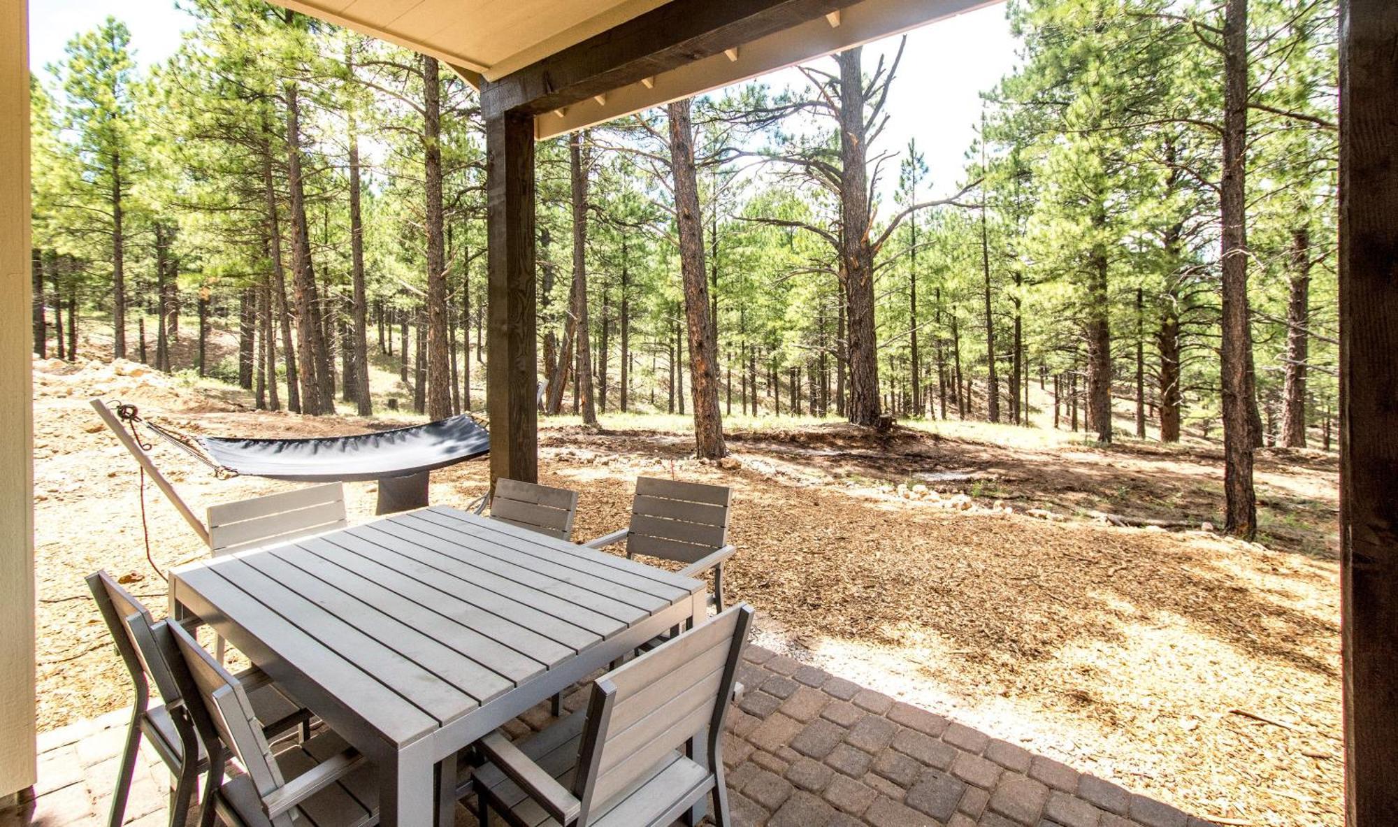 Chic Stylish 4 Bedroom Newly Built Town-home Perfect Location