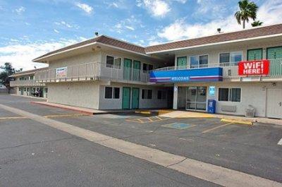 Hotel 6-flagstaff, Az - Butler 2*