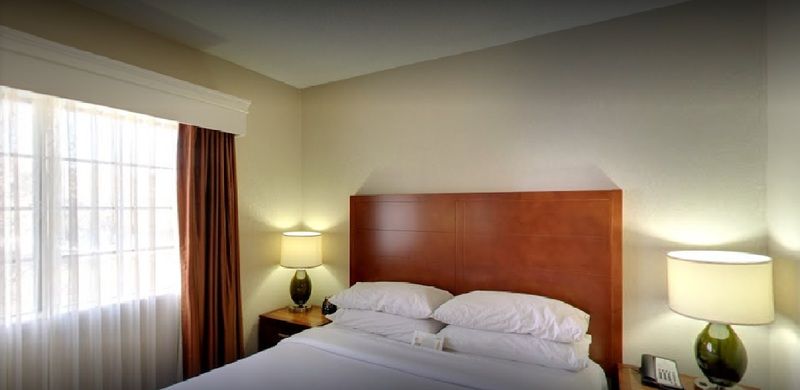 Hotel Embassy By Hilton Flagstaff