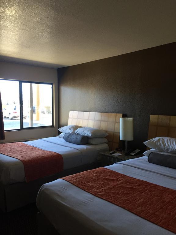 Howard Johnson By Wyndham Hotel 2*