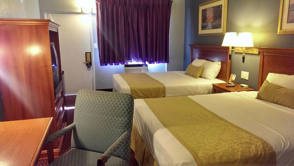 Travelodge By Wyndham Near I-40 Flagstaff