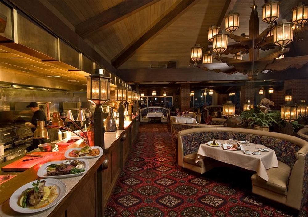 Hotel Little America