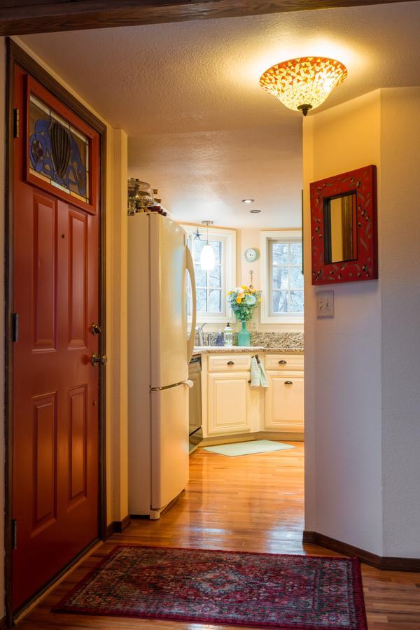 Bed & Breakfast Whispering Pines 4*