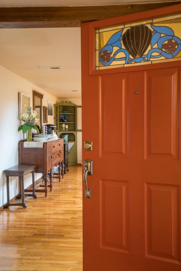 Whispering Pines Bed & Breakfast 4*