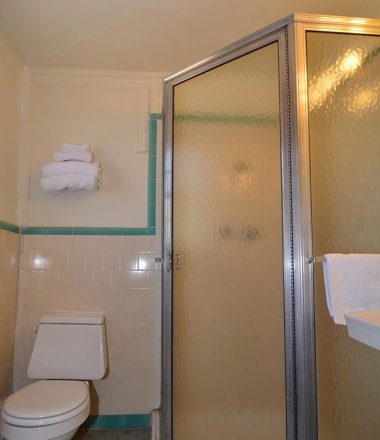 Western Hills Motel 2*
