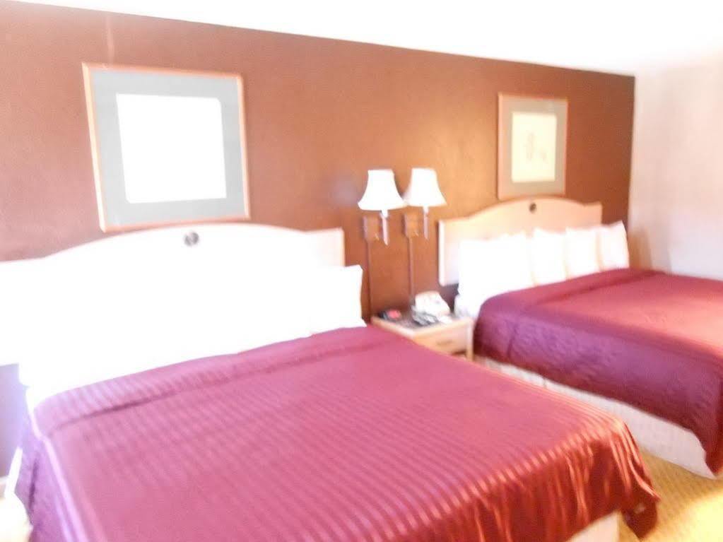 Travelodge - Nau Conference Center