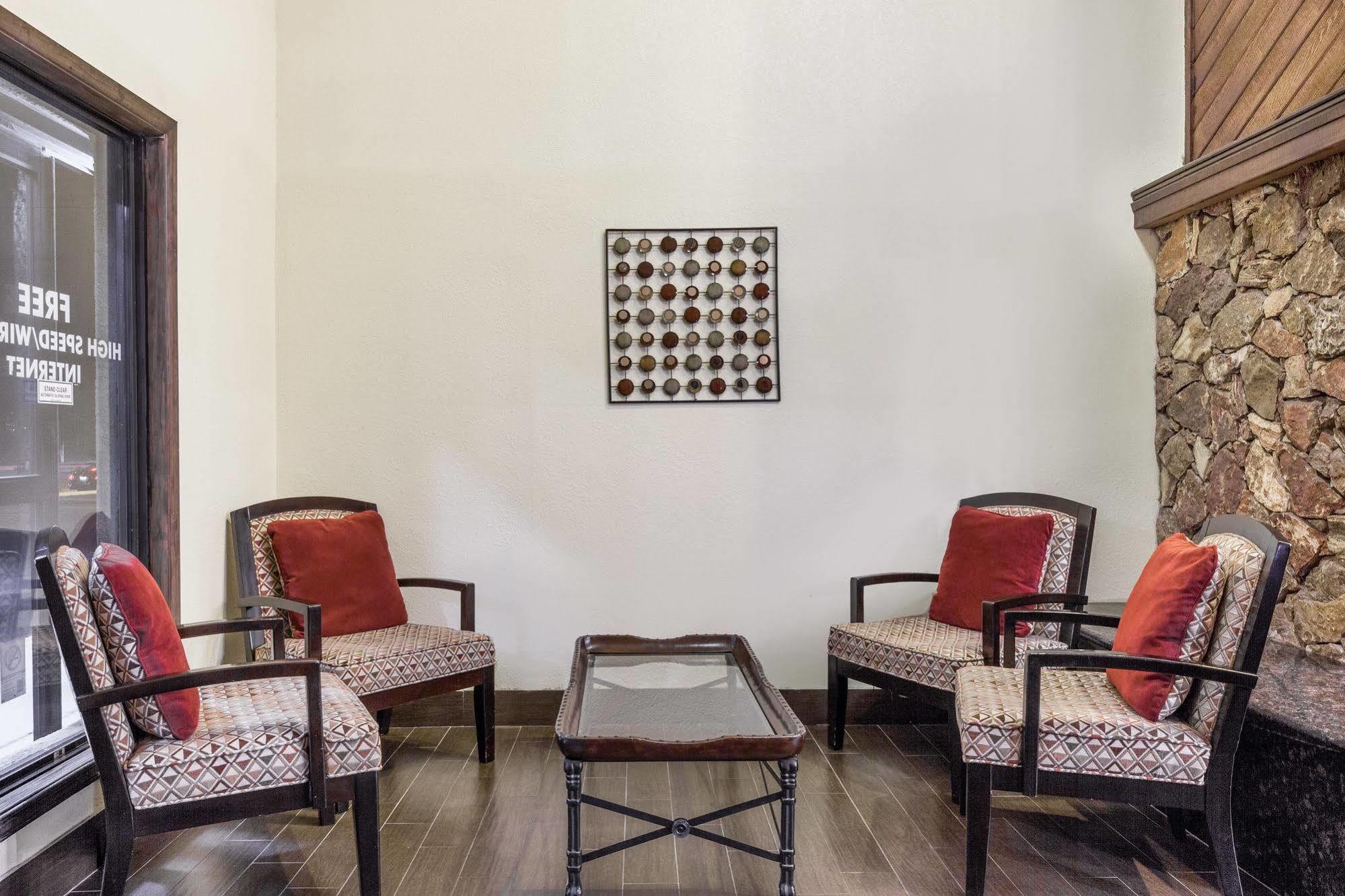 Days By Wyndham Hotel Flagstaff