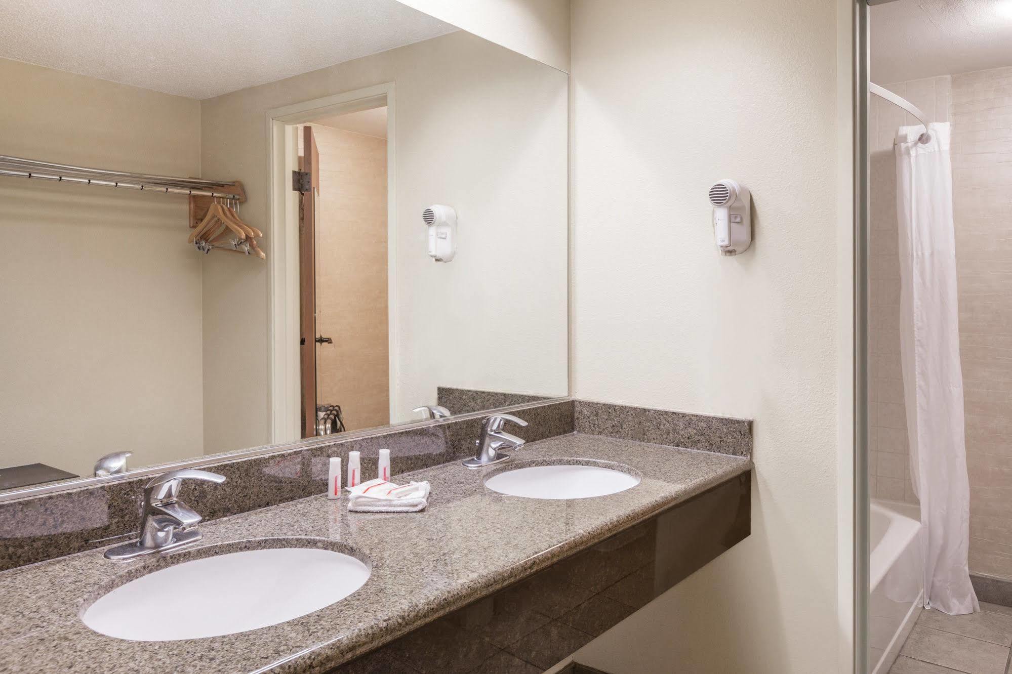Hotel Days By Wyndham Flagstaff