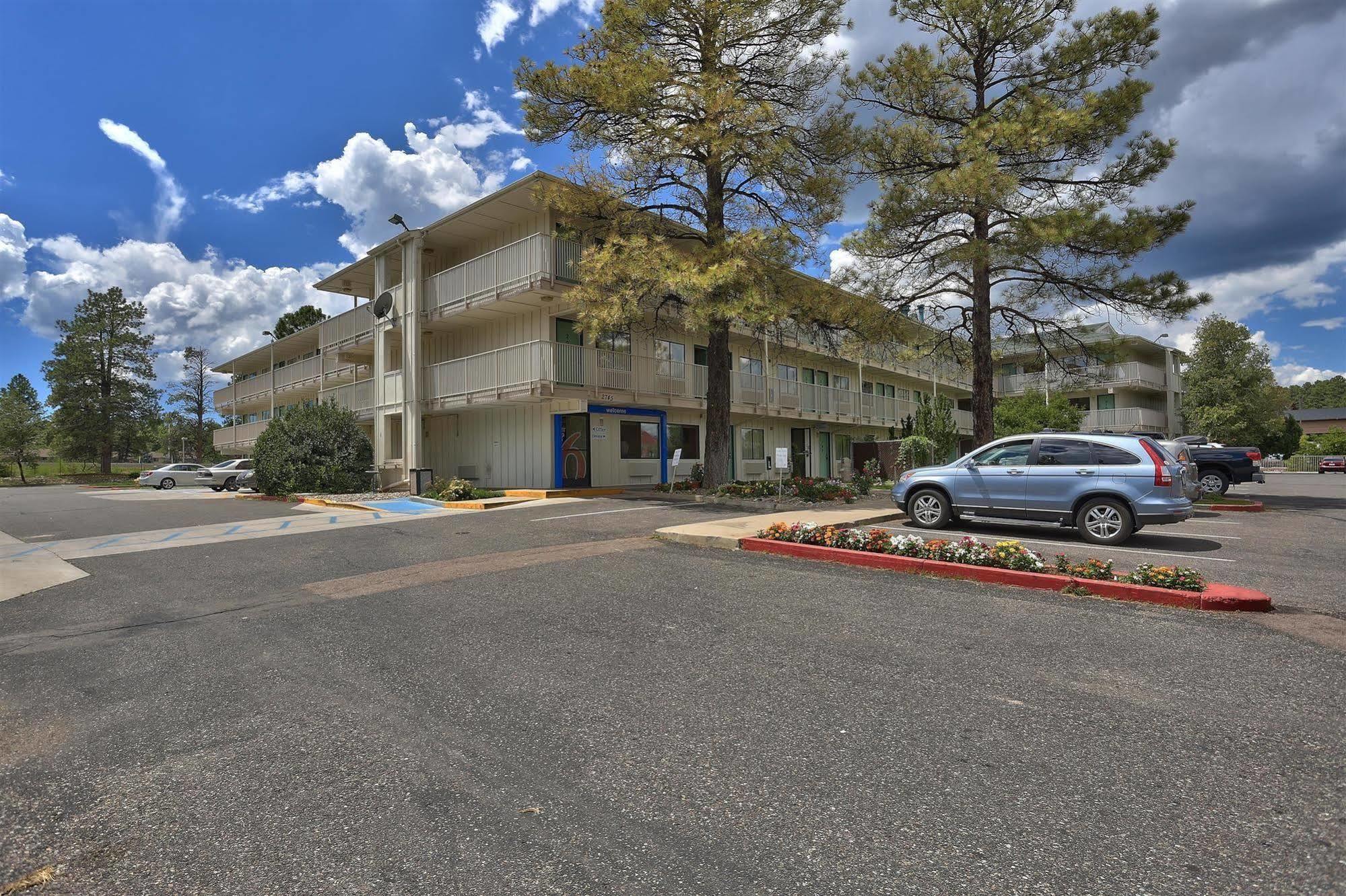 6-flagstaff, Az - West - Woodland Village 2*