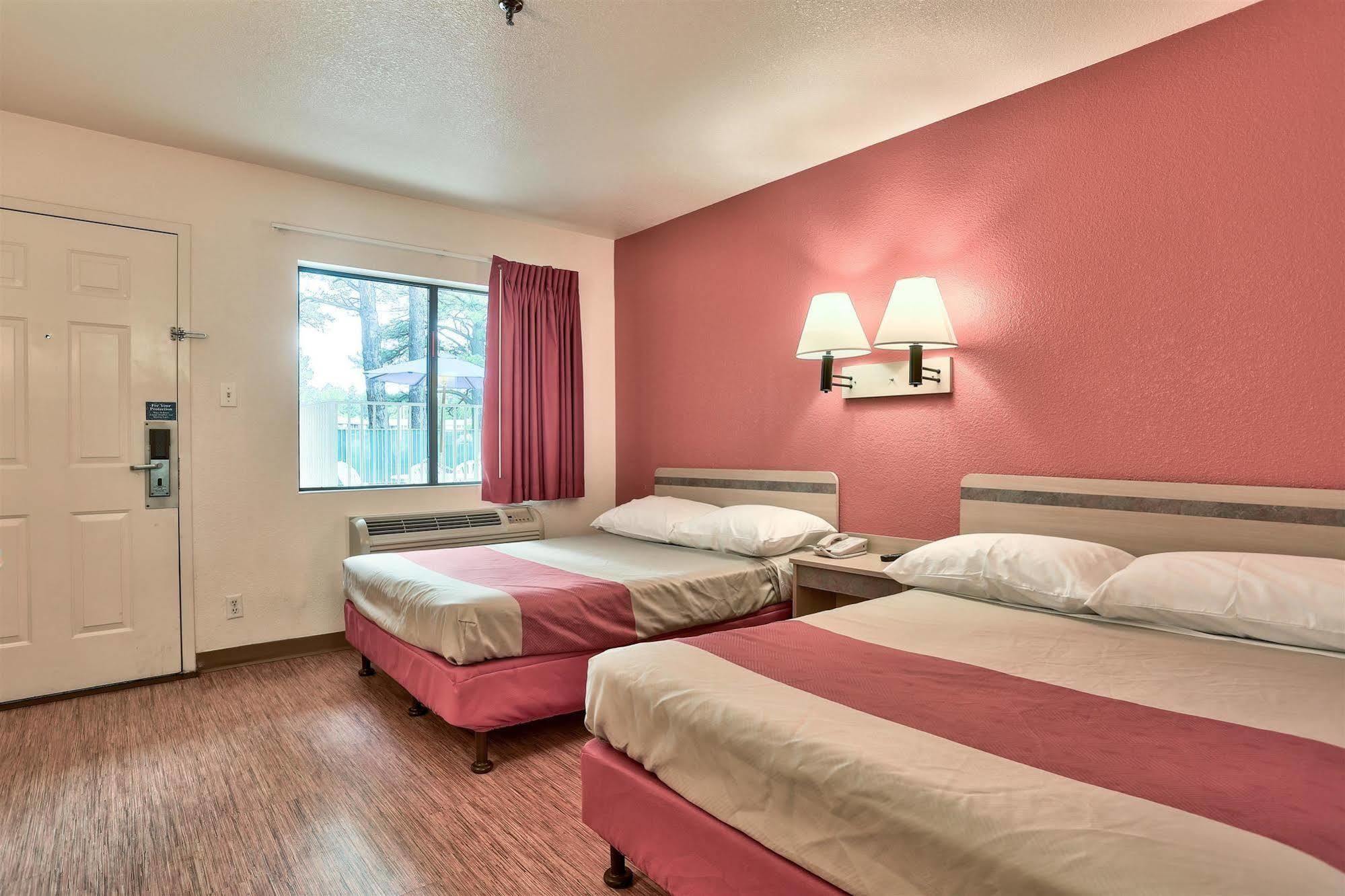 6-flagstaff, Az - West - Woodland Village 2*