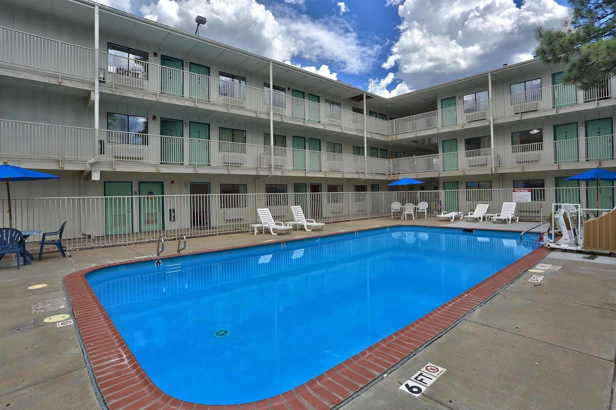 6-flagstaff, Az - West - Woodland Village 2*