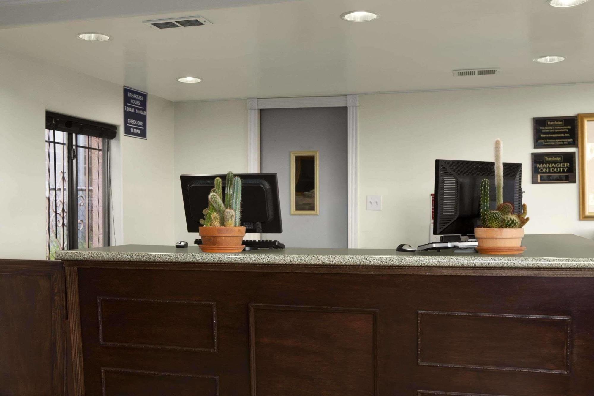 Travelodge By Wyndham Near I-40 Motel Flagstaff