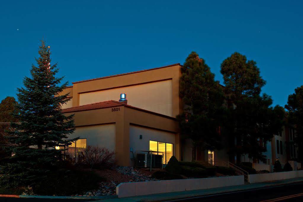 Hotel Country & By Radisson, Flagstaff, Az 3*