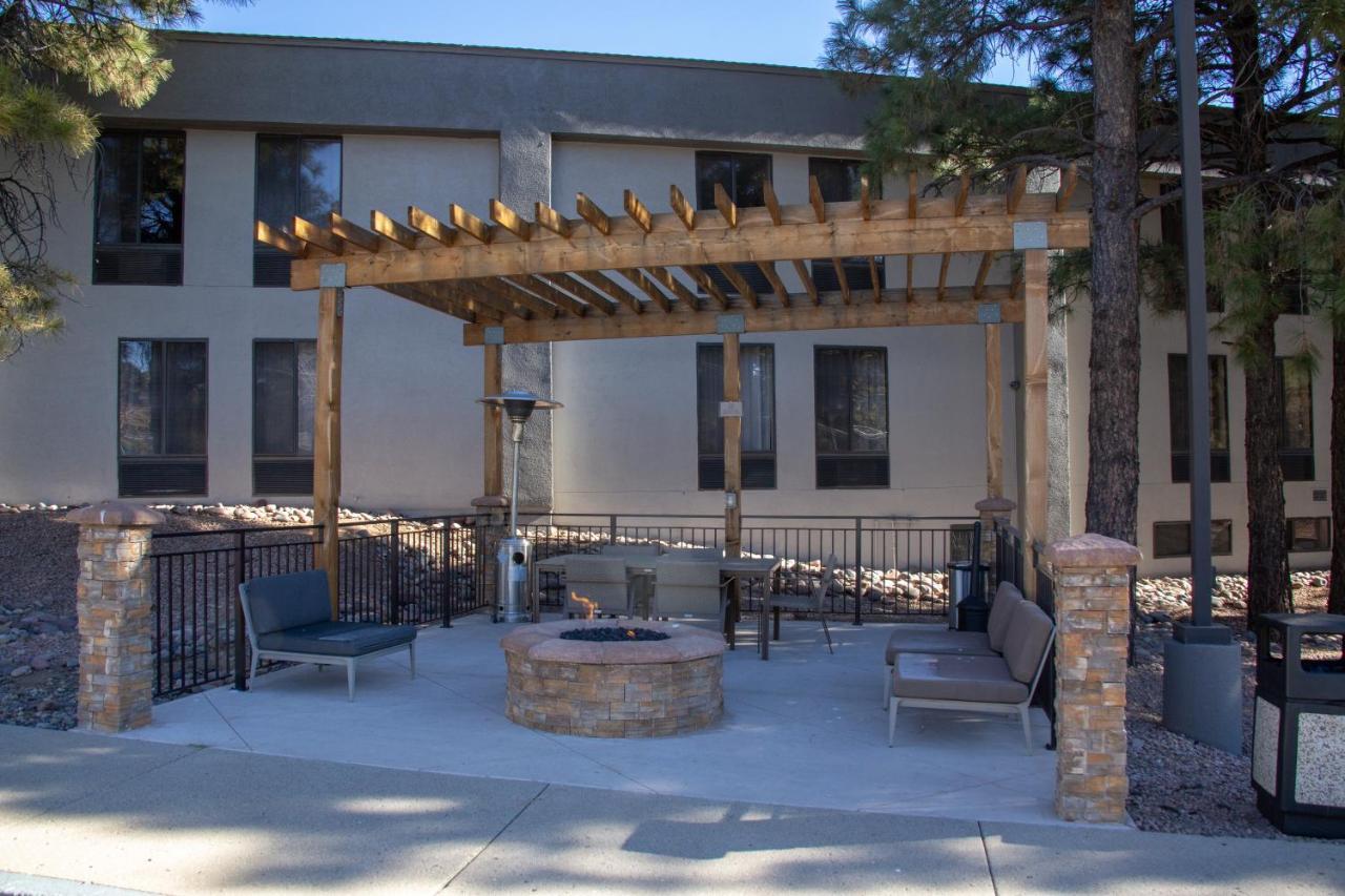 Hotel Country & By Radisson, Flagstaff, Az
