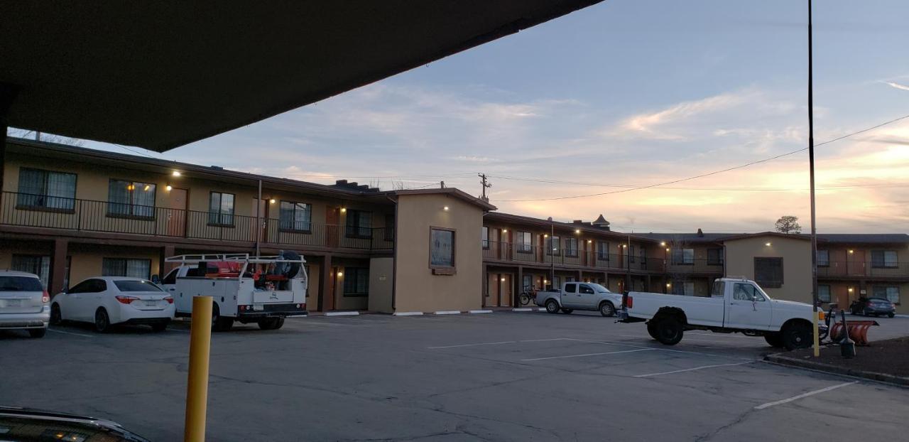Motel Howard Johnson By Wyndham West Flagstaff