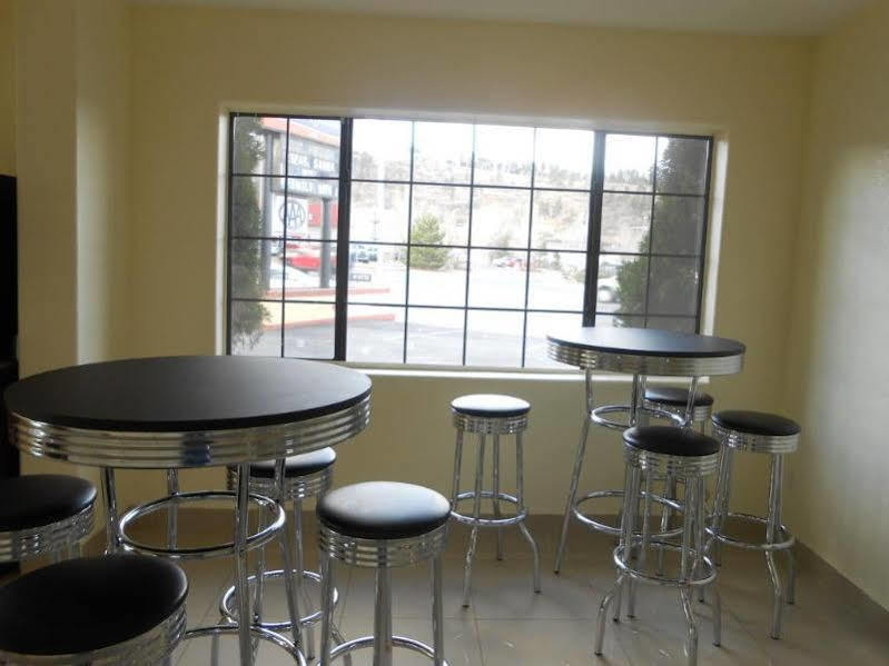 Motel Howard Johnson By Wyndham West Flagstaff