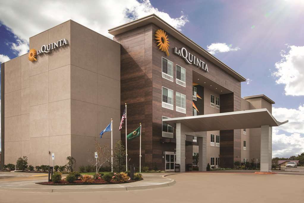 La Quinta By Wyndham East I-40 3*