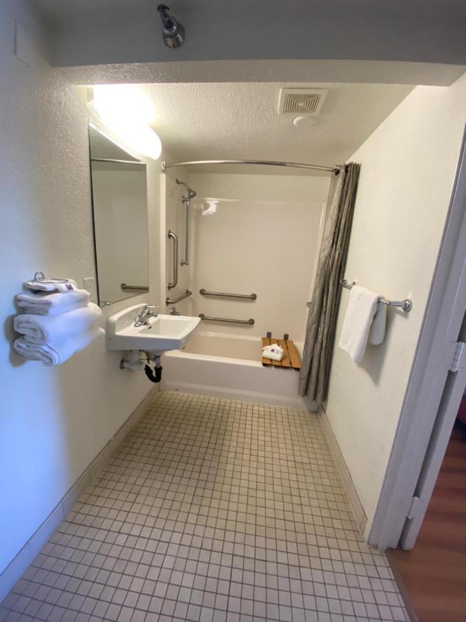 6-flagstaff, Az - West - Woodland Village Hotel 2*
