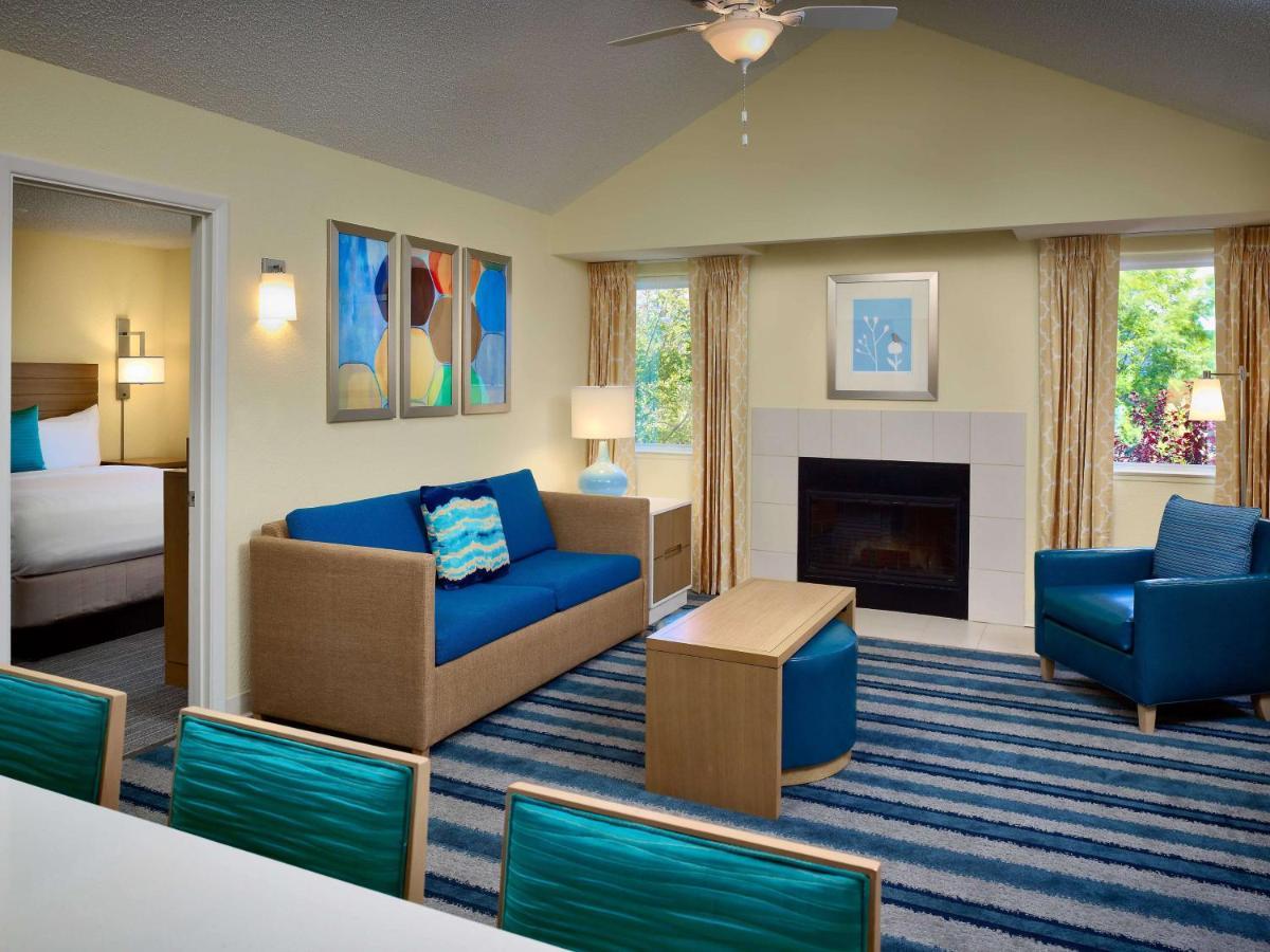 Sonesta Es Hotel