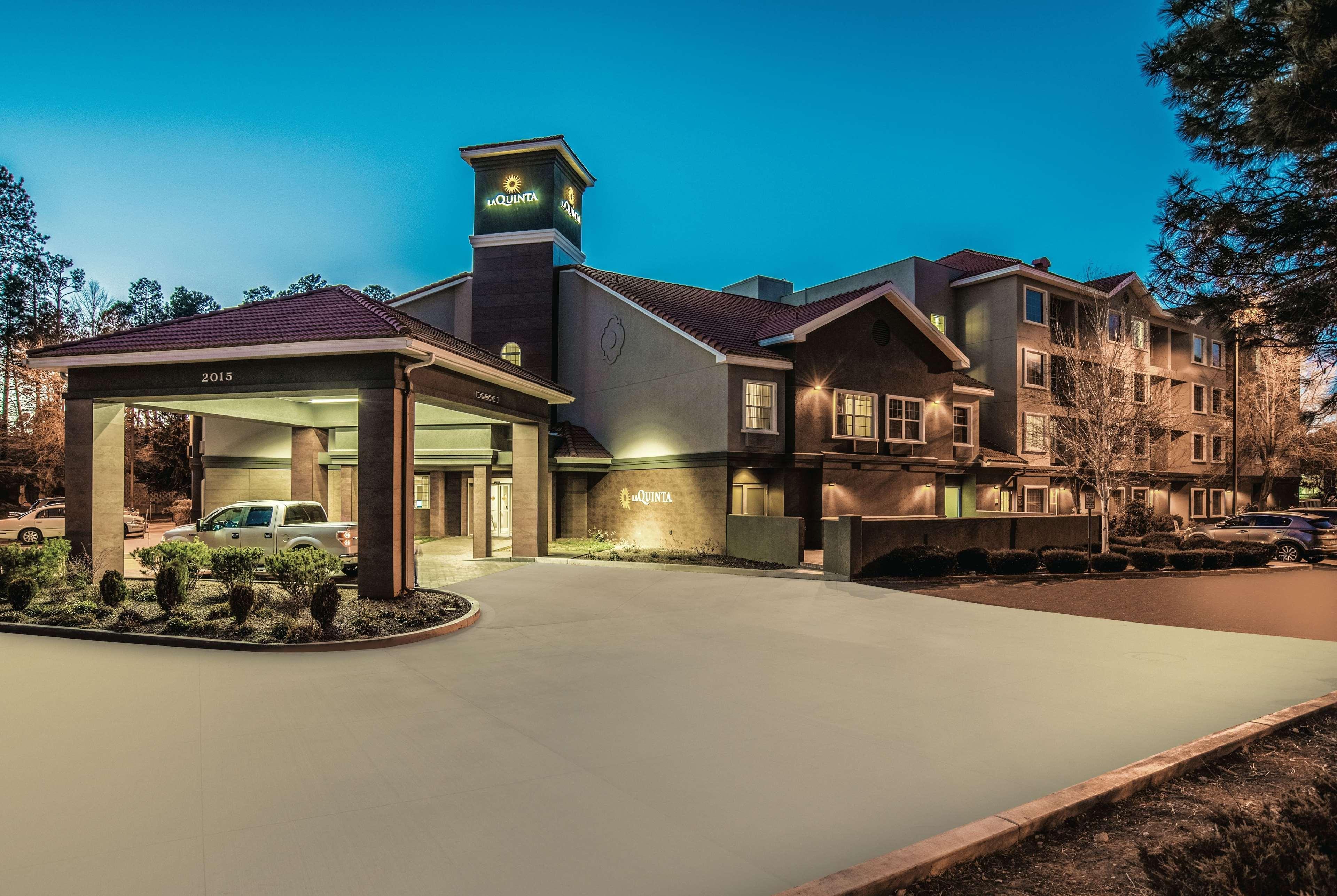 La Quinta By Wyndham Hotel